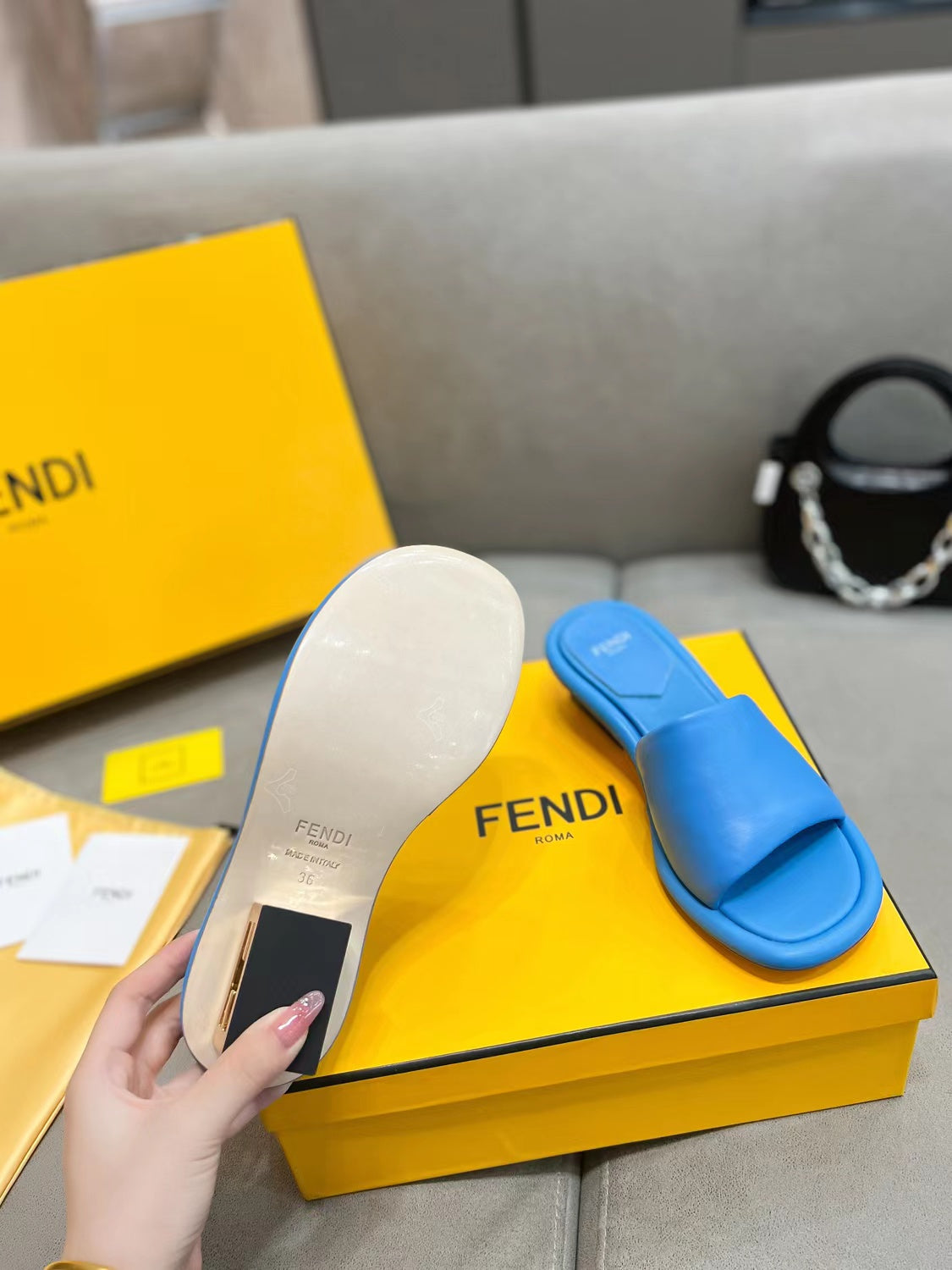 Luxury Shoes - FED - 152
