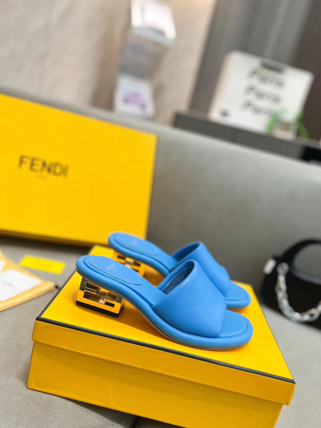 Luxury Shoes - FED - 152