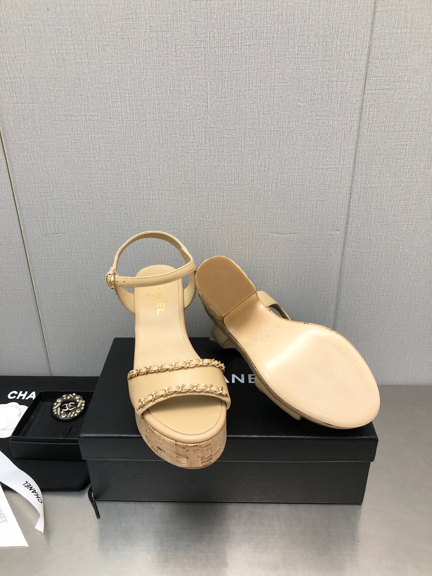 Luxury Shoes Sandals - CHL - 547