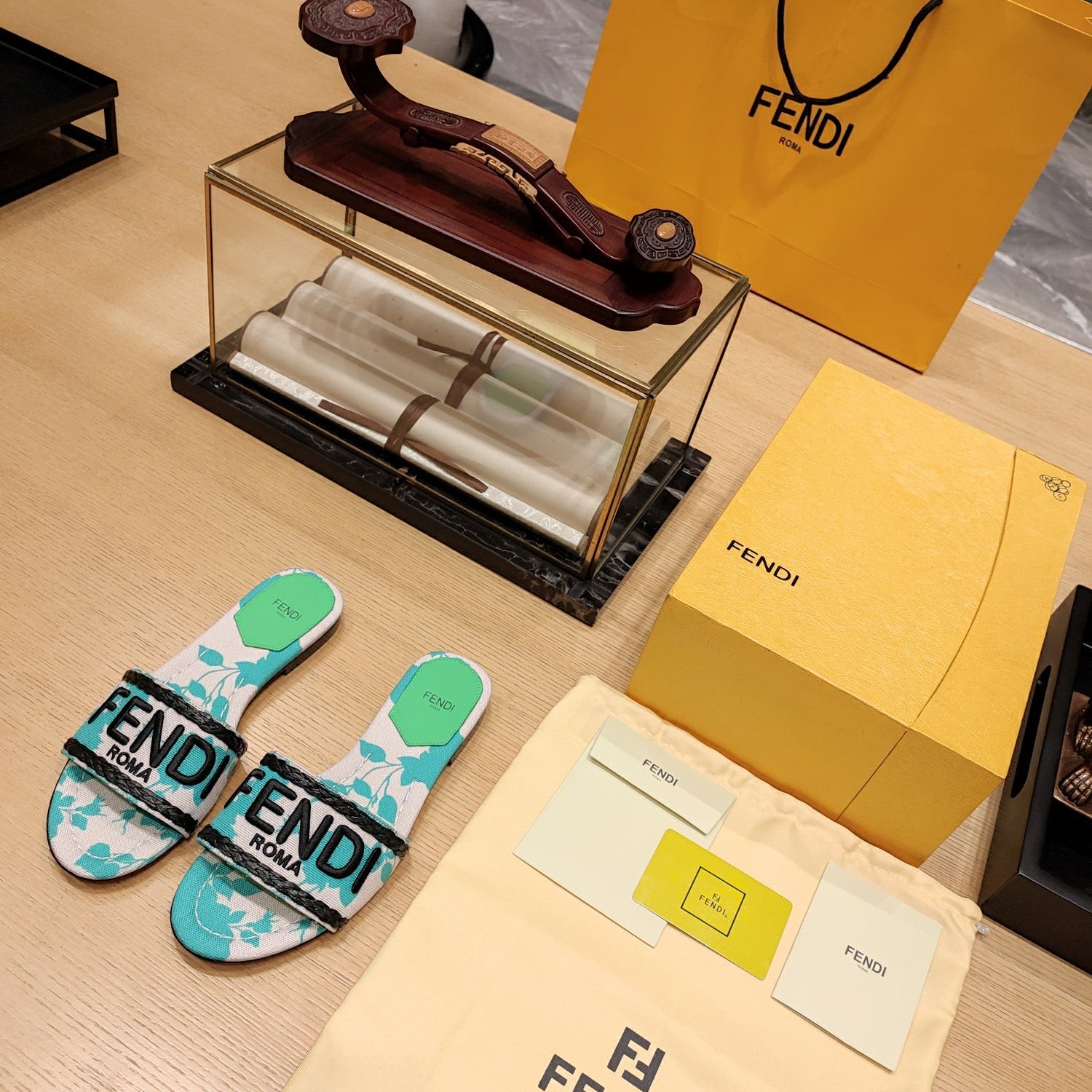 Luxury Shoes - FED - 033