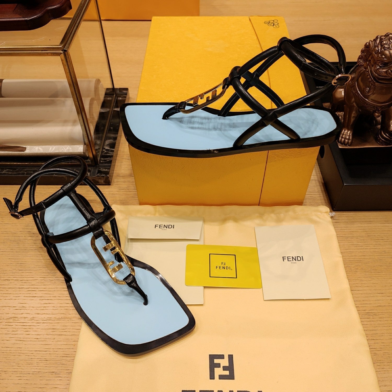 Luxury Shoes - FED - 039