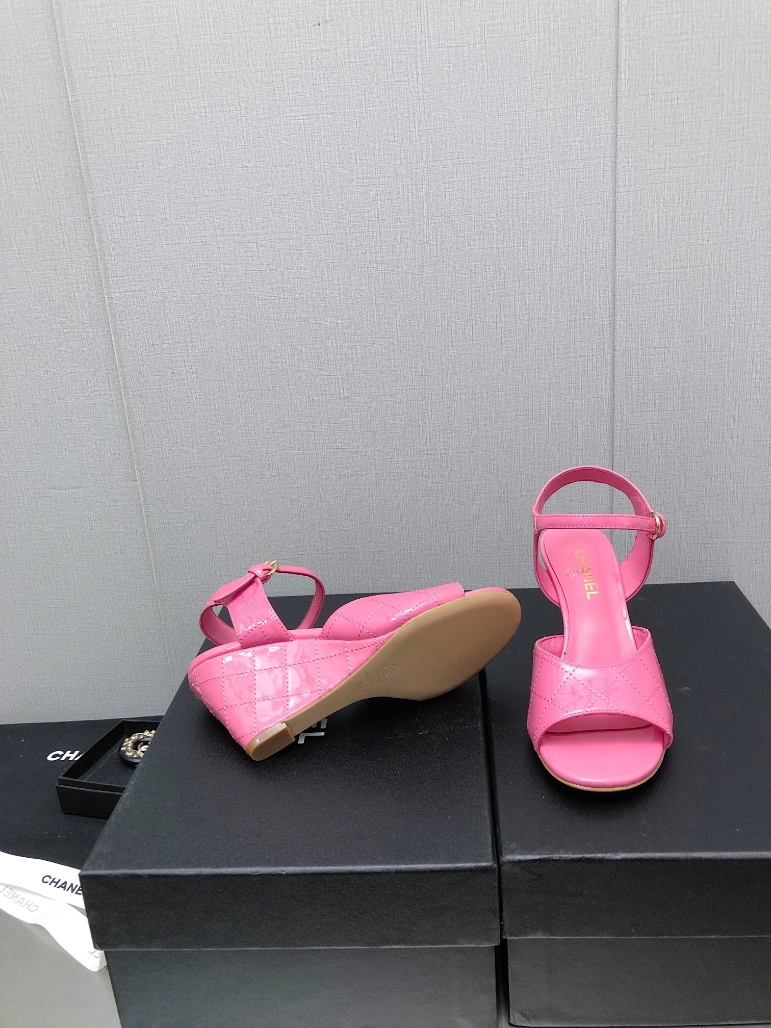 Luxury Shoes Sandals - CHL - 274