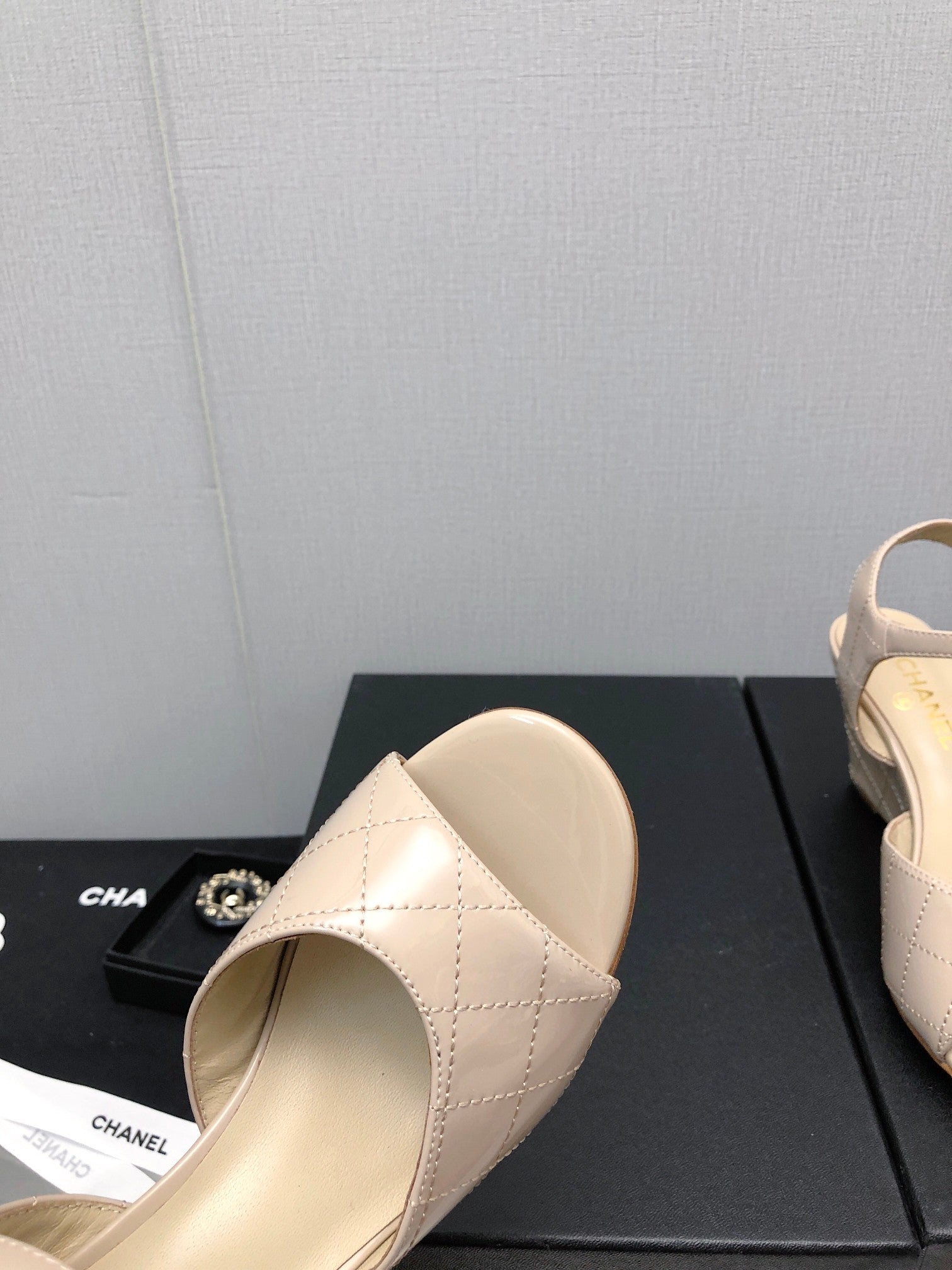Luxury Shoes Sandals - CHL - 273