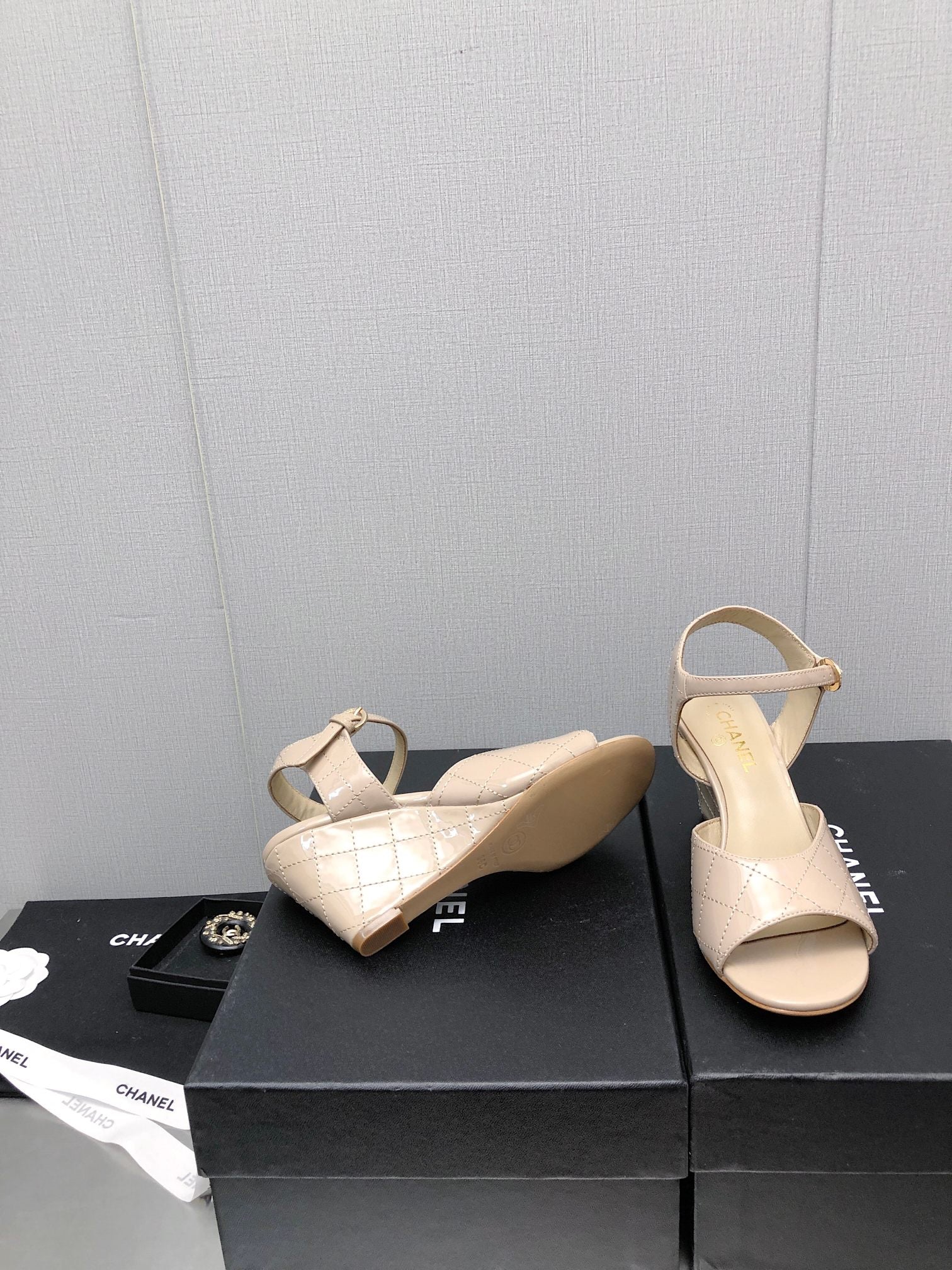 Luxury Shoes Sandals - CHL - 273