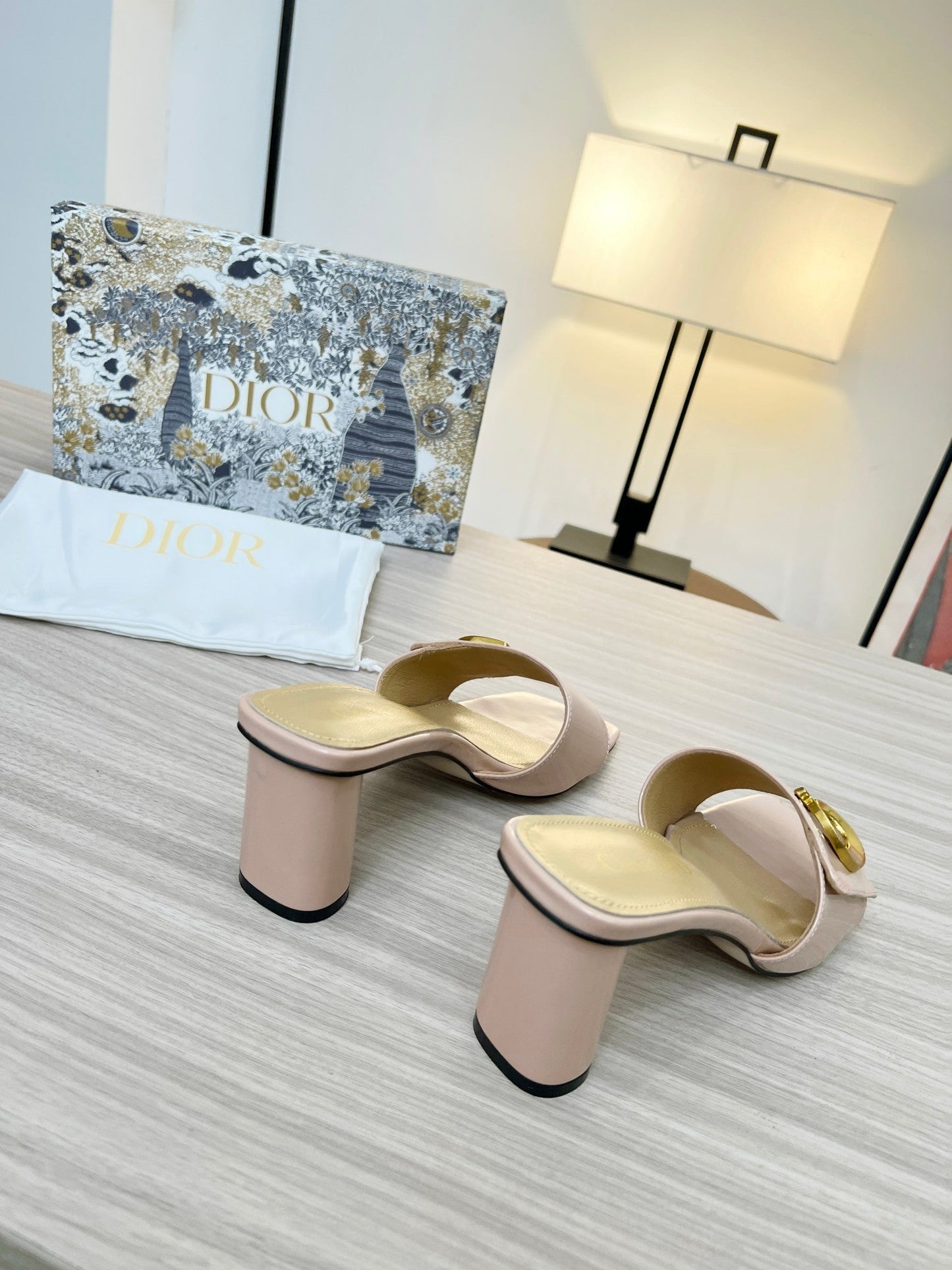 Luxury Shoes - DIR - 160