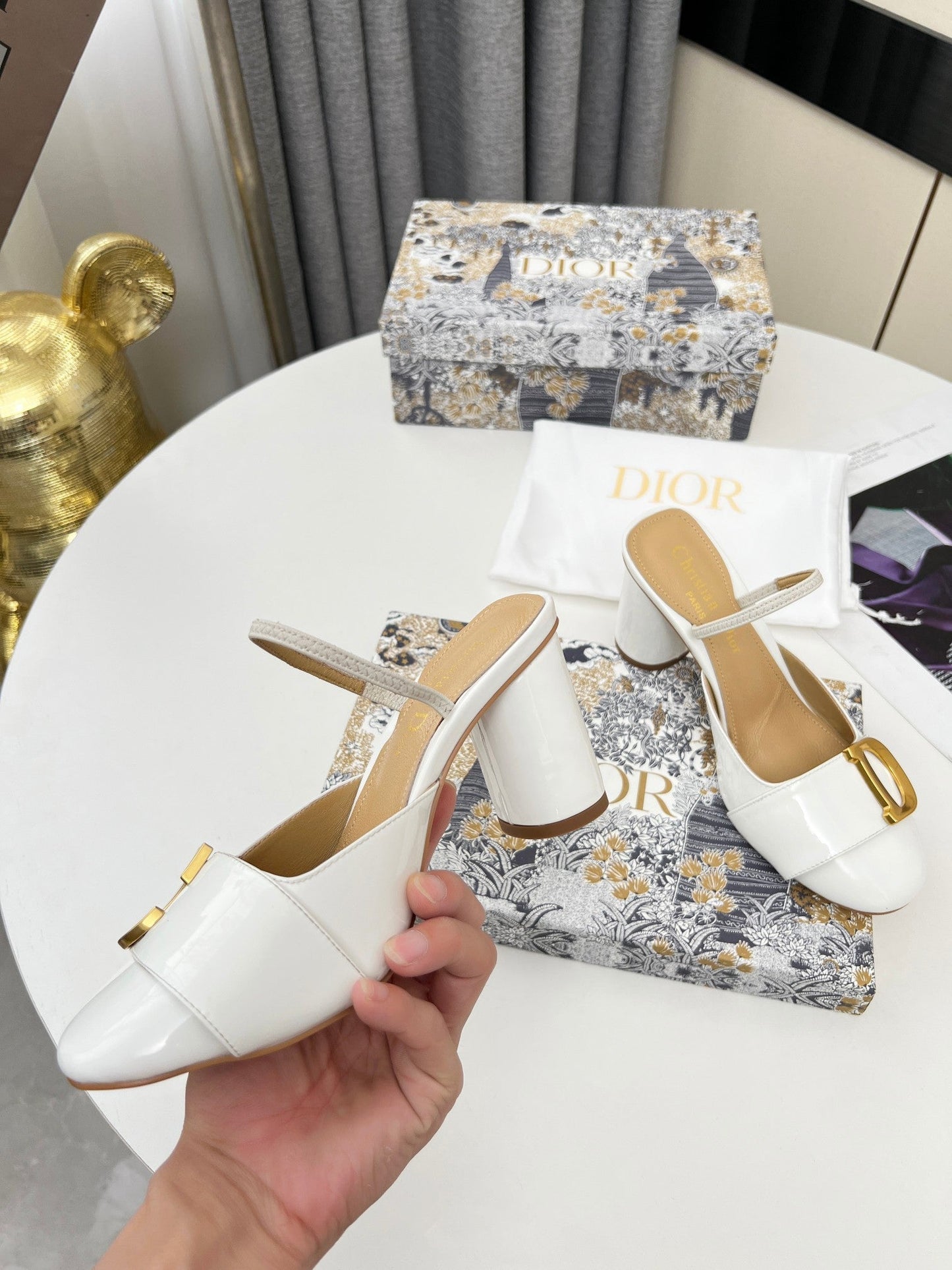 Luxury Shoes - DIR - 171