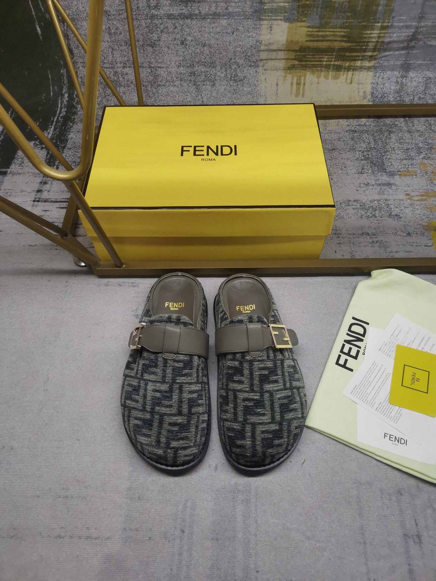 Luxury Shoes - FED - 018