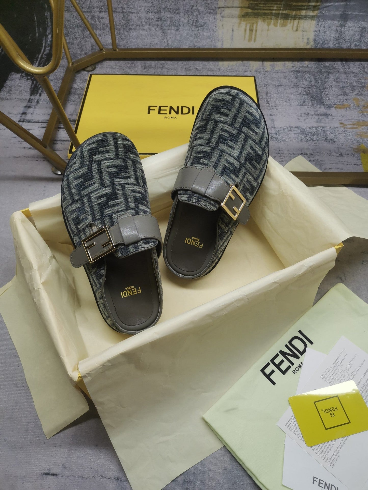 Luxury Shoes - FED - 018