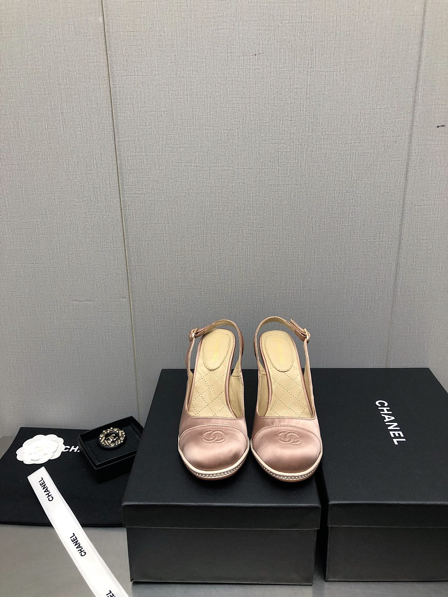 Luxury Shoes Sandals - CHL - 057