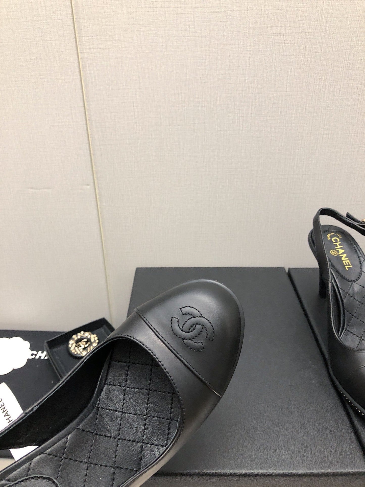 Luxury Shoes Sandals - CHL - 059