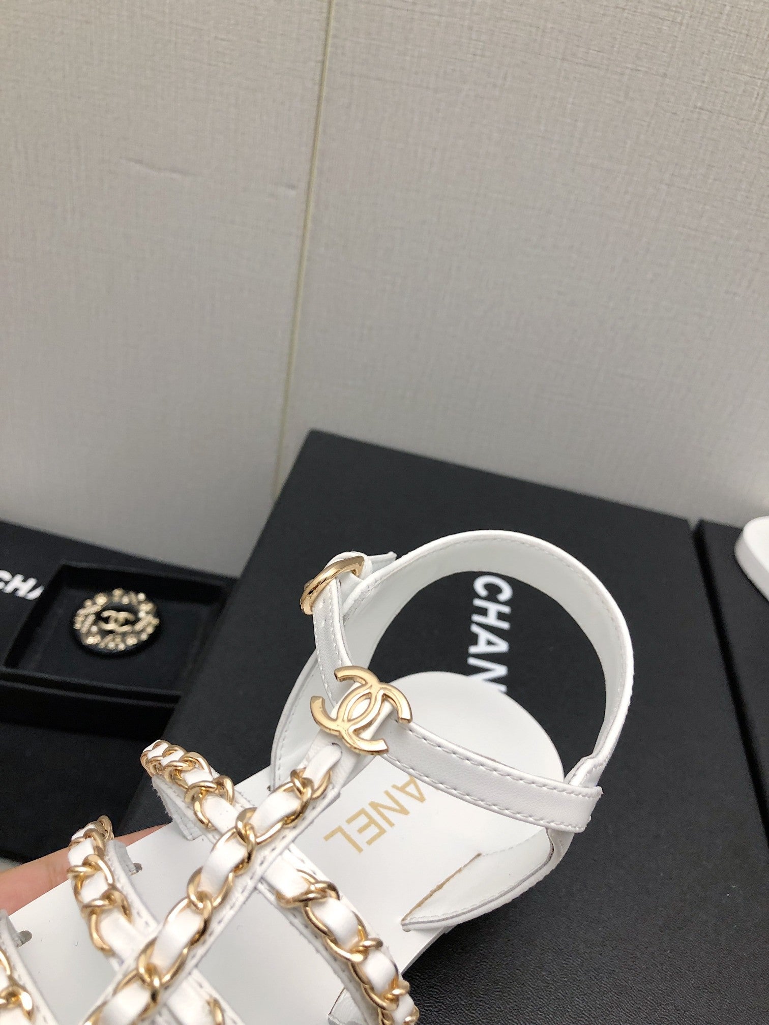 Luxury Shoes Sandals - CHL - 016