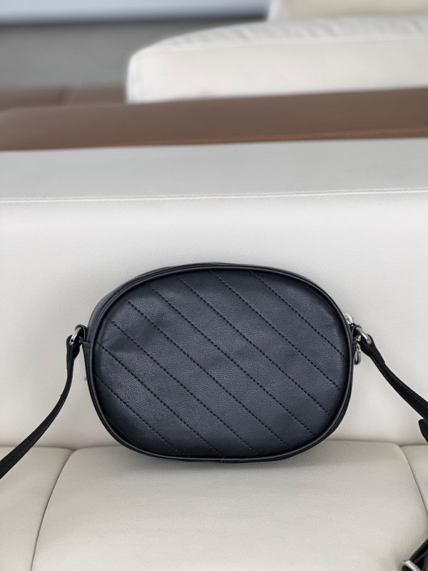 Ozarra - GUKI Bags - 039