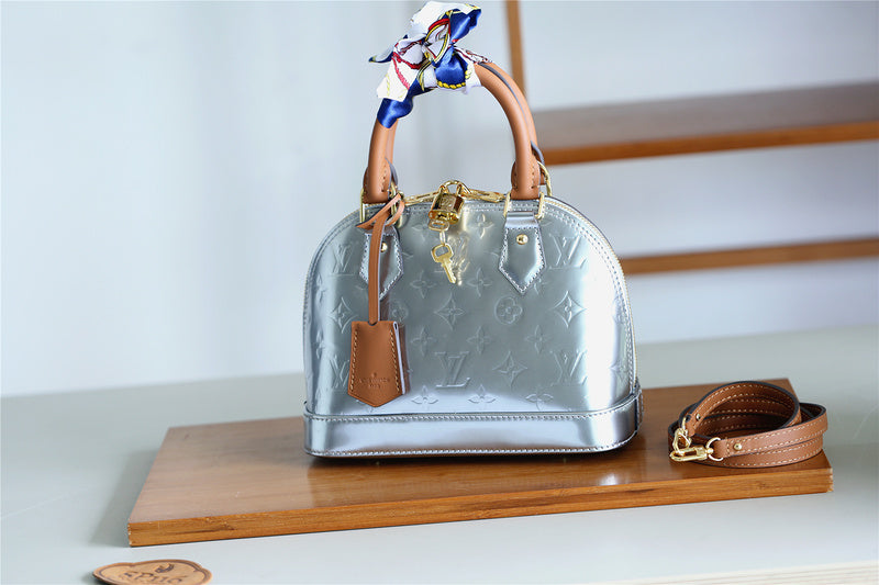 Ozarra Fashion Lu-Vi bags - 8273