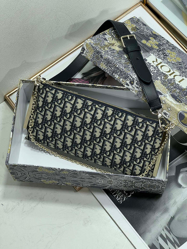 OZ - Dir Bags - 737