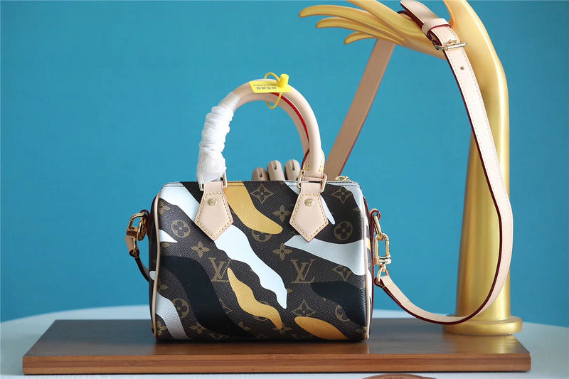 Ozarra Fashion Lu-Vi bags - 8152