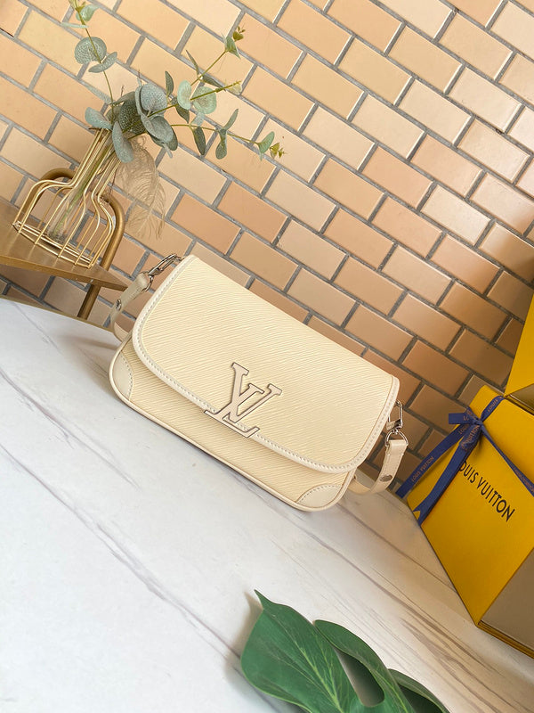Ozarra - GUKI Women Bags - 2015
