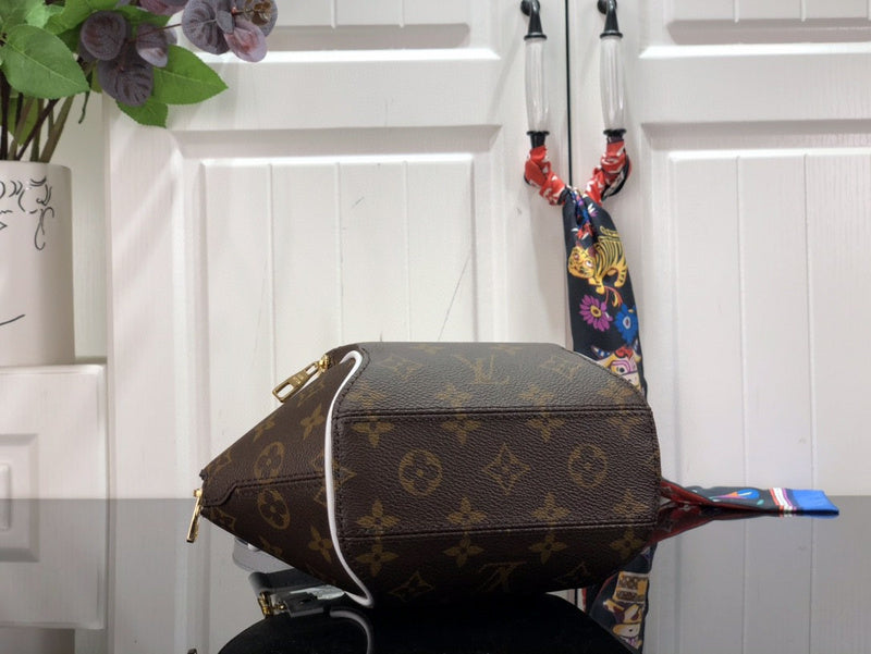 Fashion Lu-Vi bags - 3481