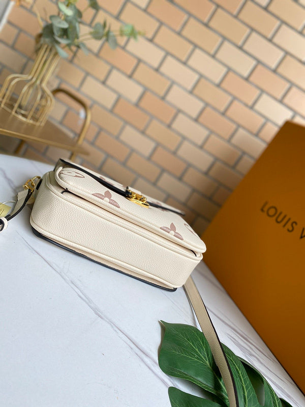 Fashion Lu-Vi bags - 3890