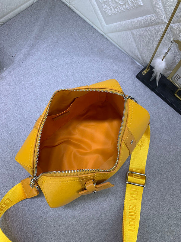 Ozarra - GUKI Women Bags - 1713