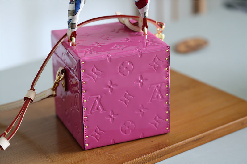 Ozarra Fashion Lu-Vi bags - 9400