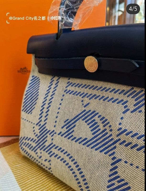 Ozarra - HMS Bags - 047