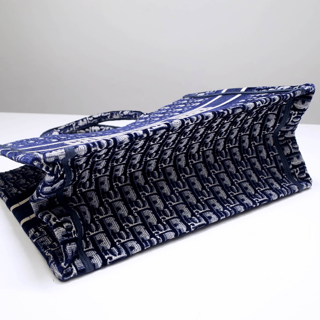 DO1286 Book Tote big size 36.5cm 41.5cm Oblique Embroidery blue white-2