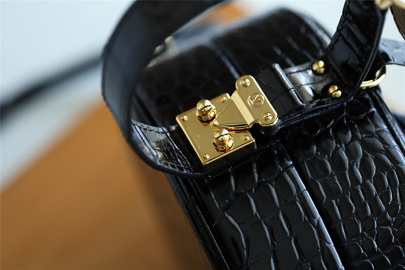 Ozarra Fashion Lu-Vi bags - 8325