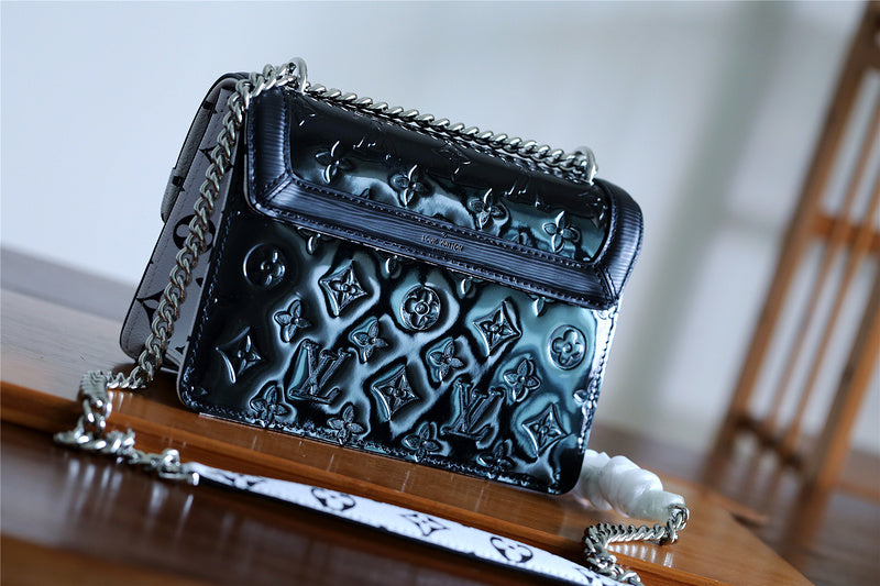 Ozarra Fashion Lu-Vi bags - 8044