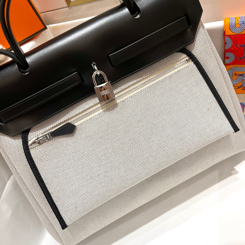Ozarra - HMS Bags - 061