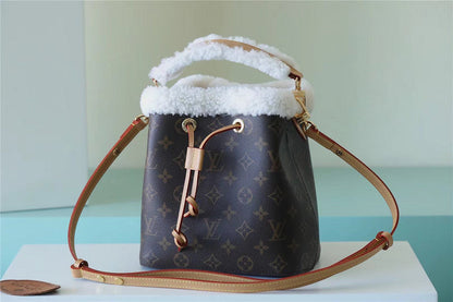 Ozarra - LUV Bags - 589