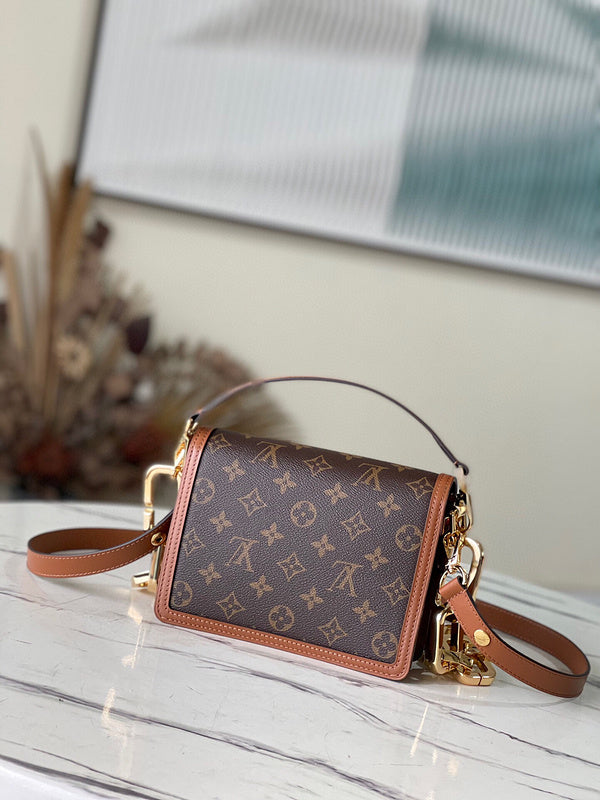 Fashion Lu-Vi bags - 4553