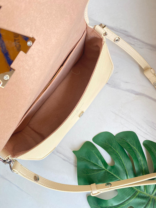 Ozarra - GUKI Women Bags - 2015
