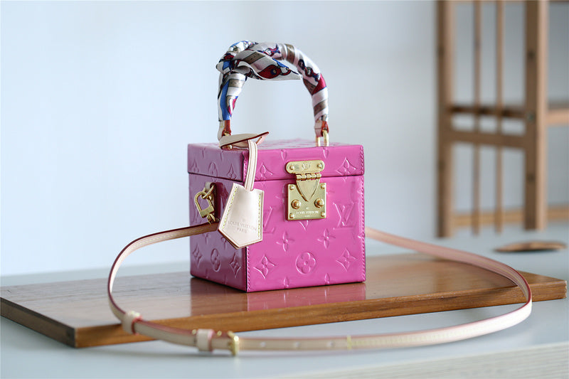 Ozarra Fashion Lu-Vi bags - 9400