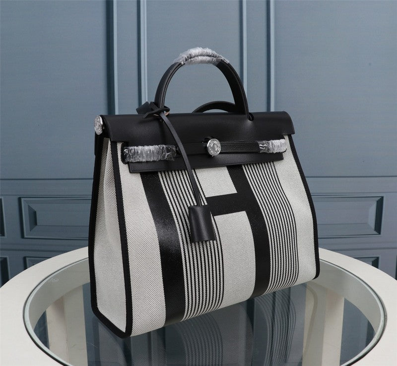 Ozarra - HMS Bags - 526