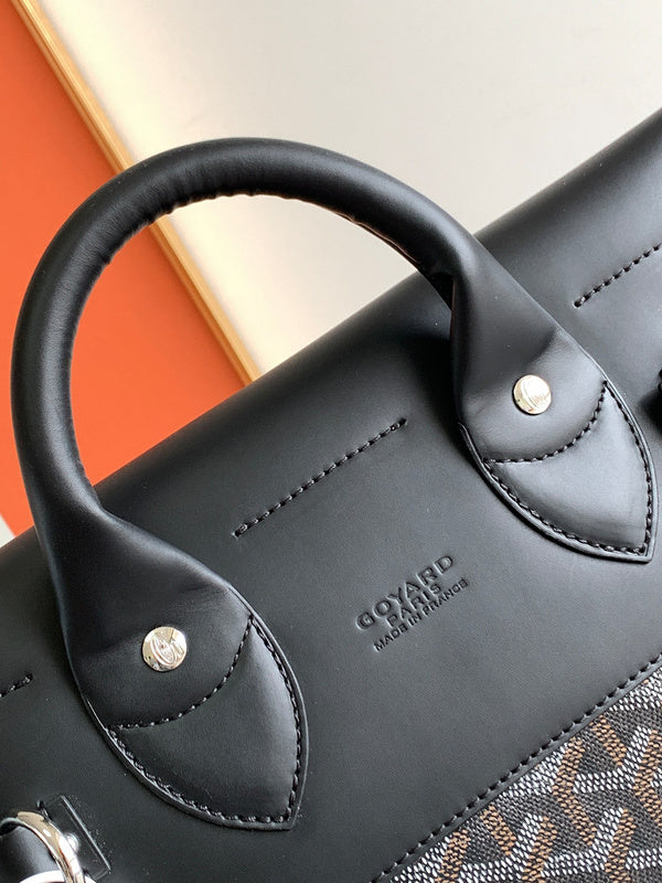 Ozarra - GOD Bags - 004