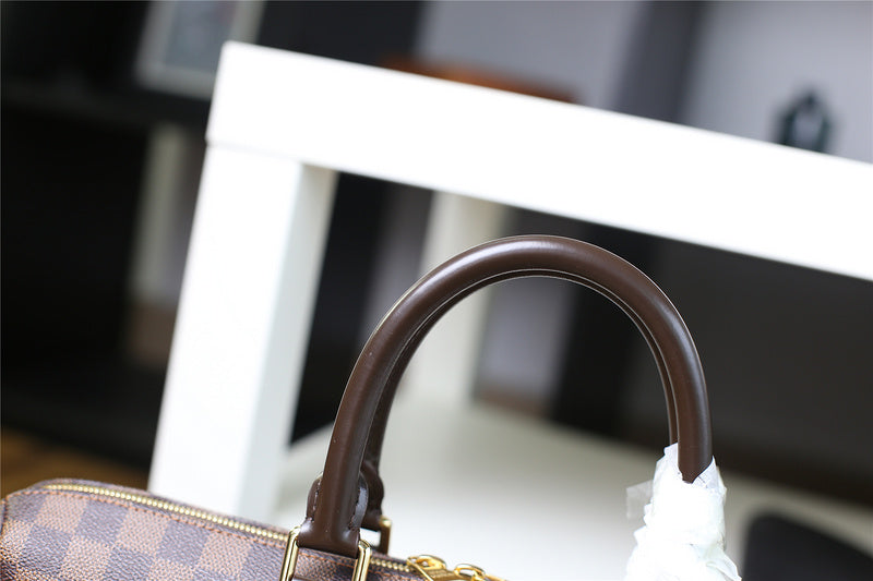 Ozarra Fashion Lu-Vi bags - 9873