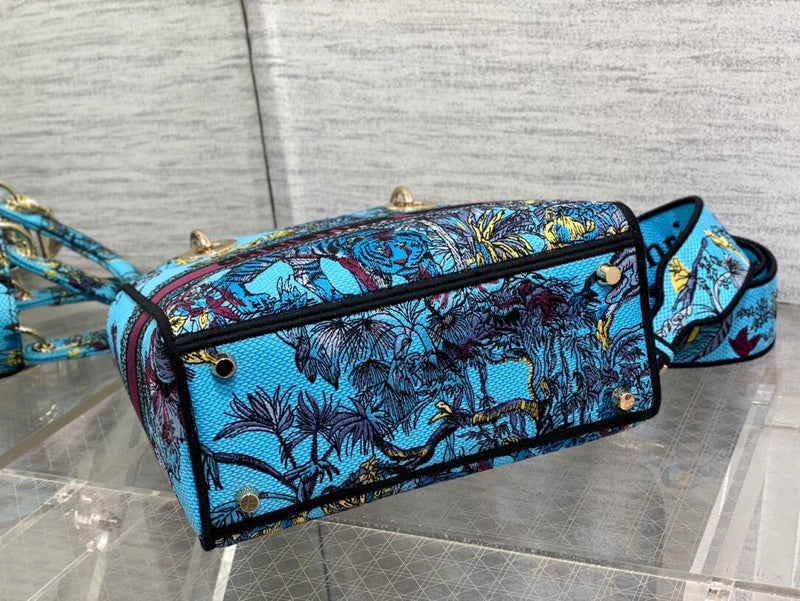 Ozarra - Dir Bags - 002
