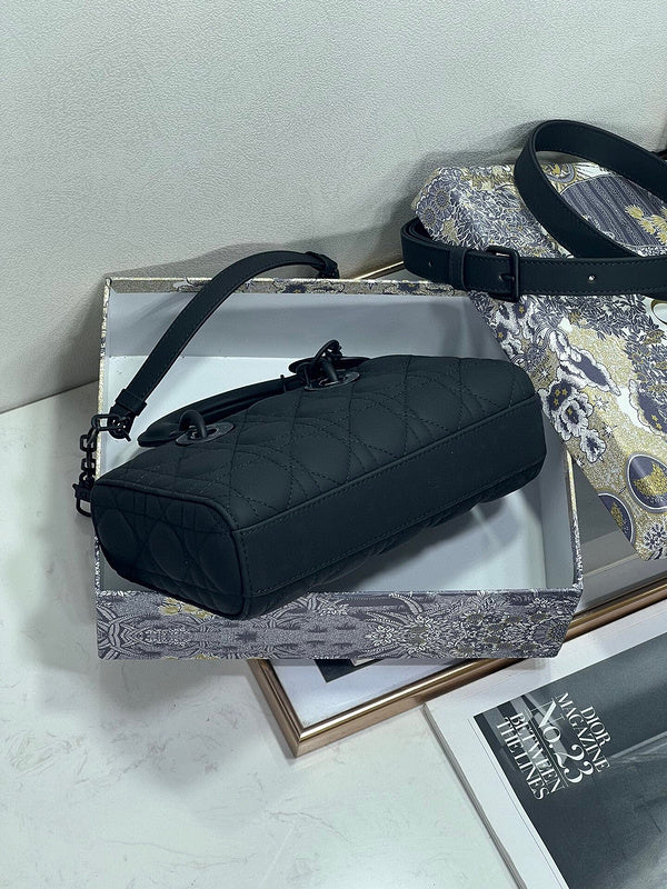 Ozarra - Dir Bags - 537