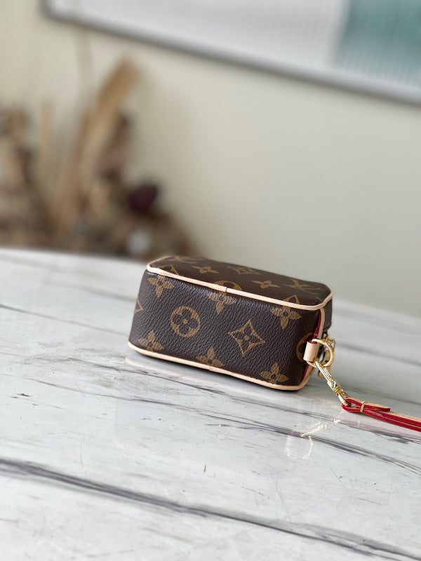 Fashion Lu-Vi bags - 4858