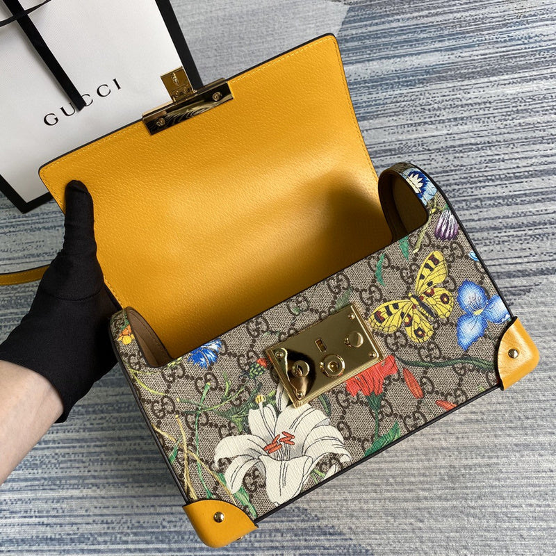 Ozarra - GUKI Bags - 1962