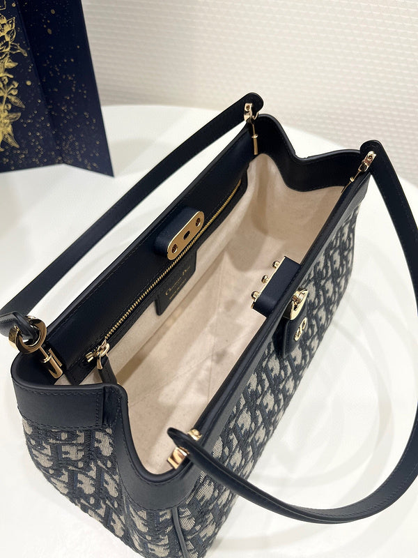 Ozarra - Dir Bags - 772
