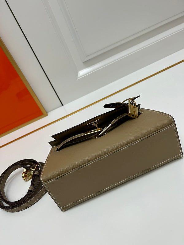 Ozarra - HMS Bags - 041