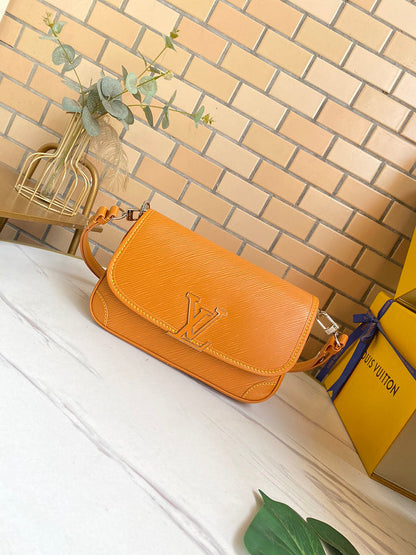 Ozarra - GUKI Women Bags - 2017