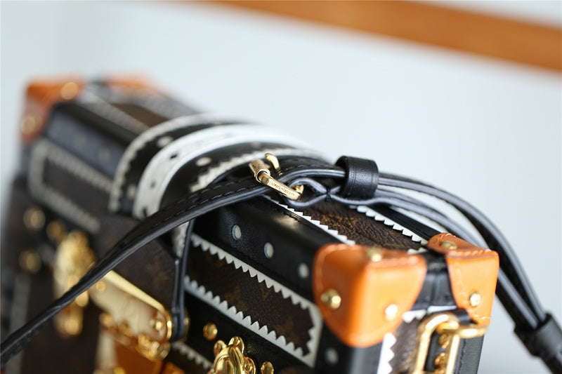 Ozarra Fashion Lu-Vi bags - 8236