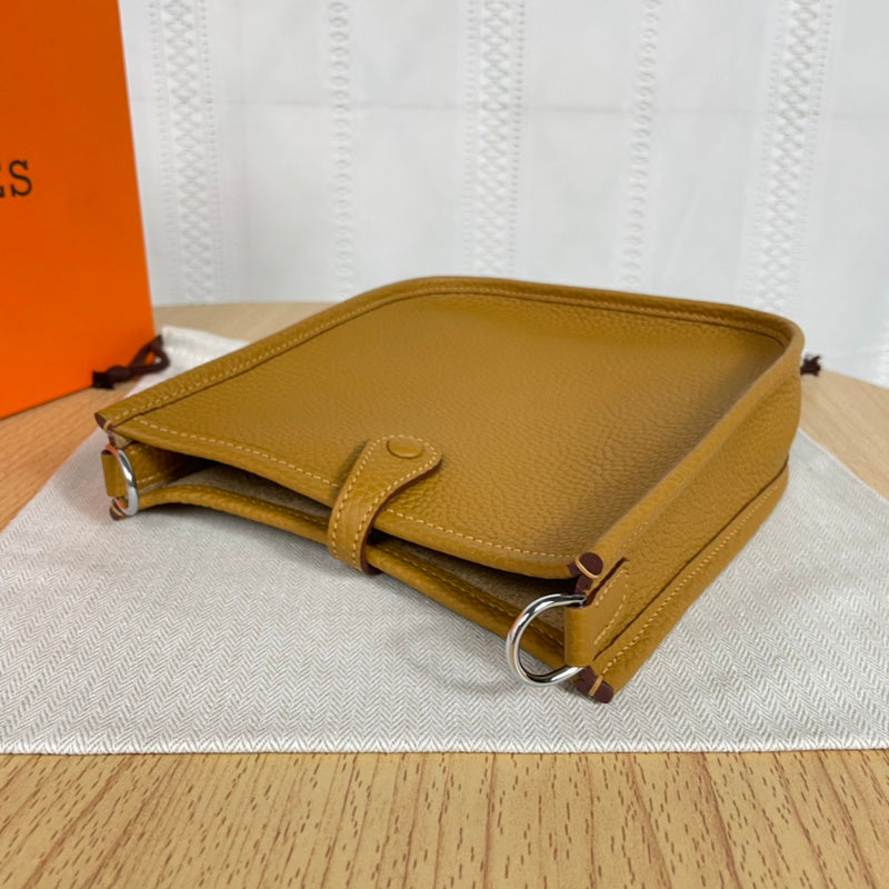 Ozarra - HMS Bags - 946
