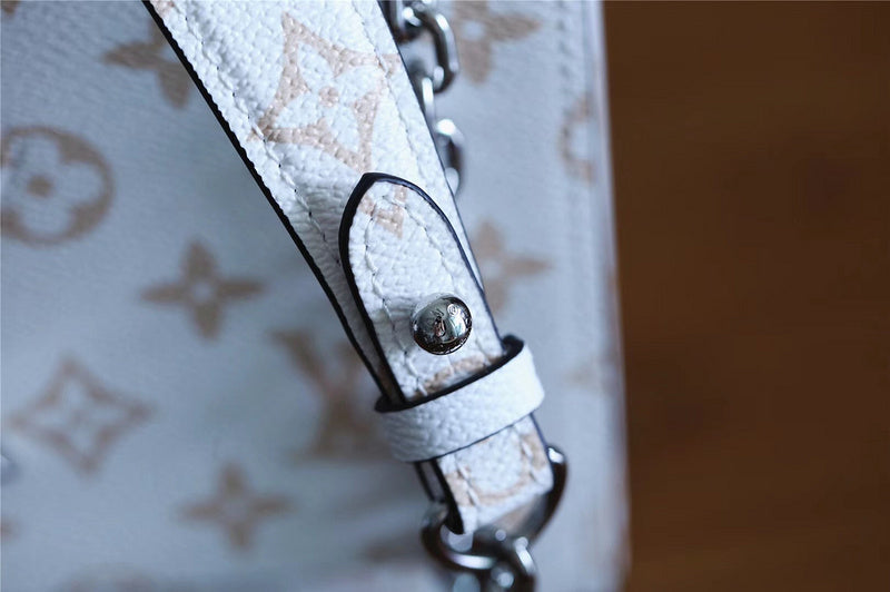 Ozarra Fashion Lu-Vi bags - 8443