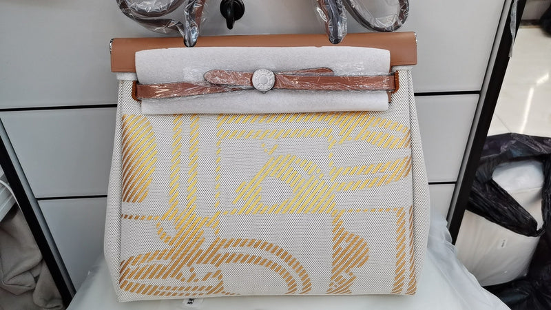 Ozarra - HMS Bags - 051