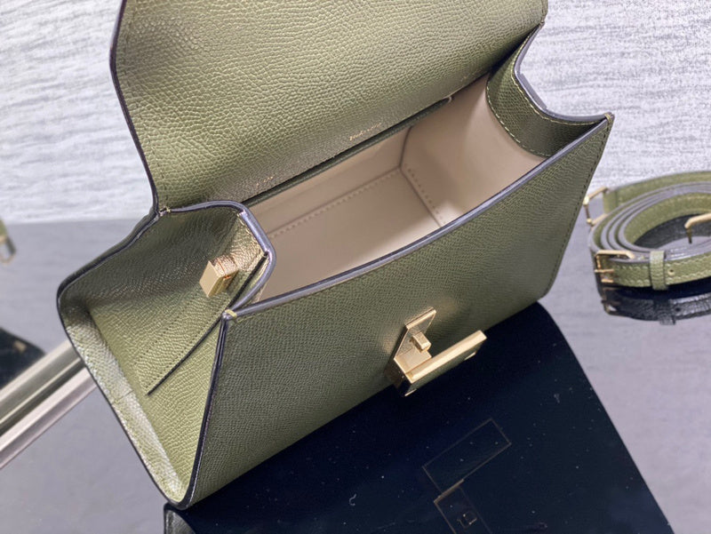 Ozarra - HMS Bags - 017