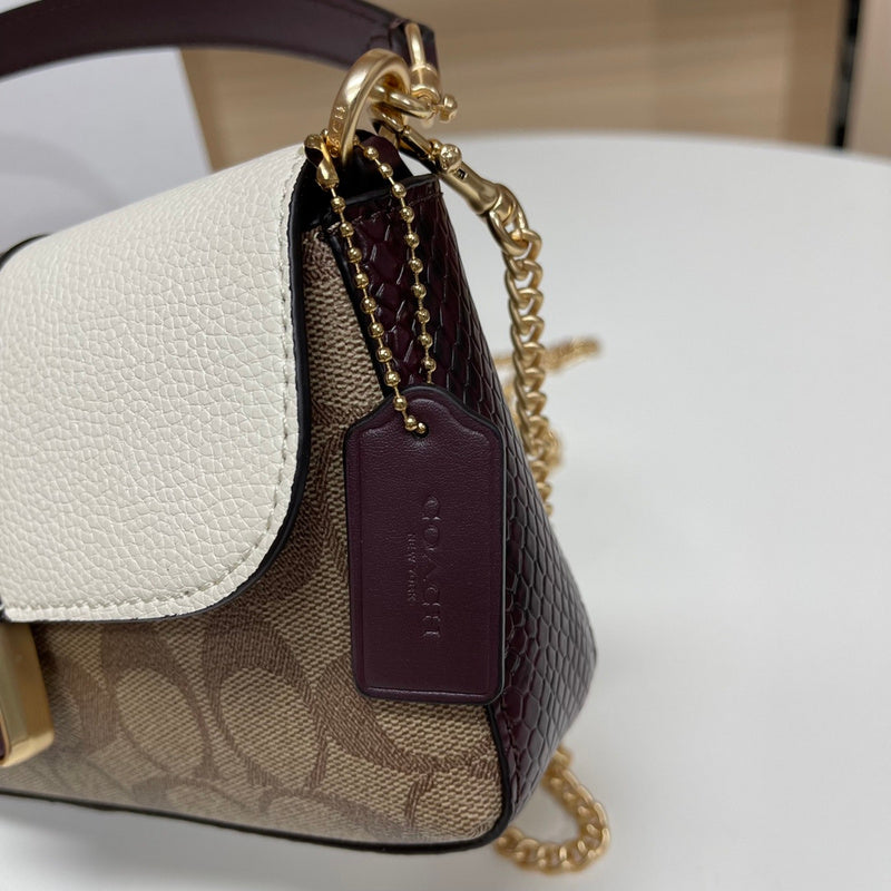 Ozarra - CAH Bags - 586