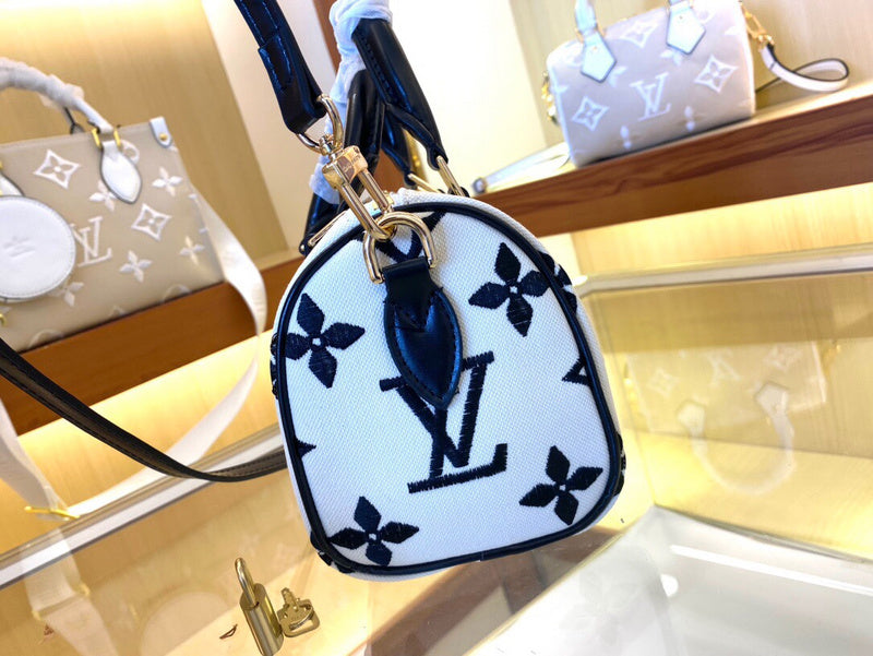 Ozarra - GUKI Women Bags - 1371